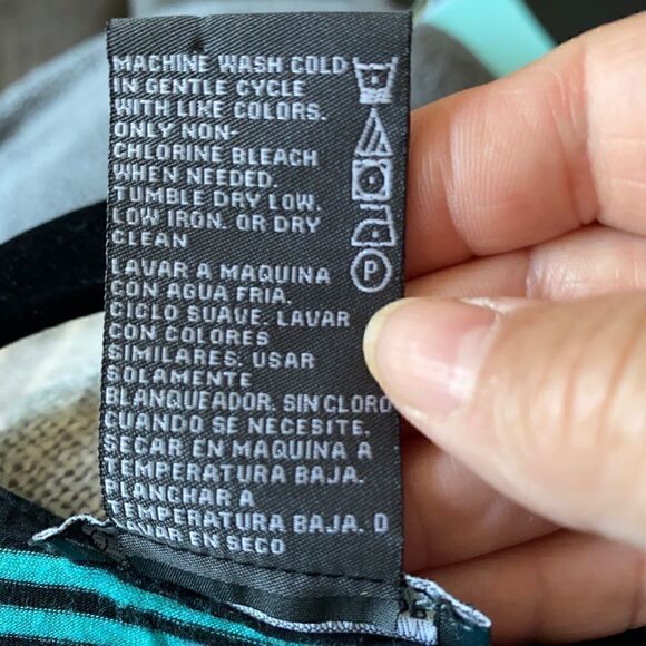 Chelsea & Theodore cap sleeve striped knit top L - Picture 7 of 7